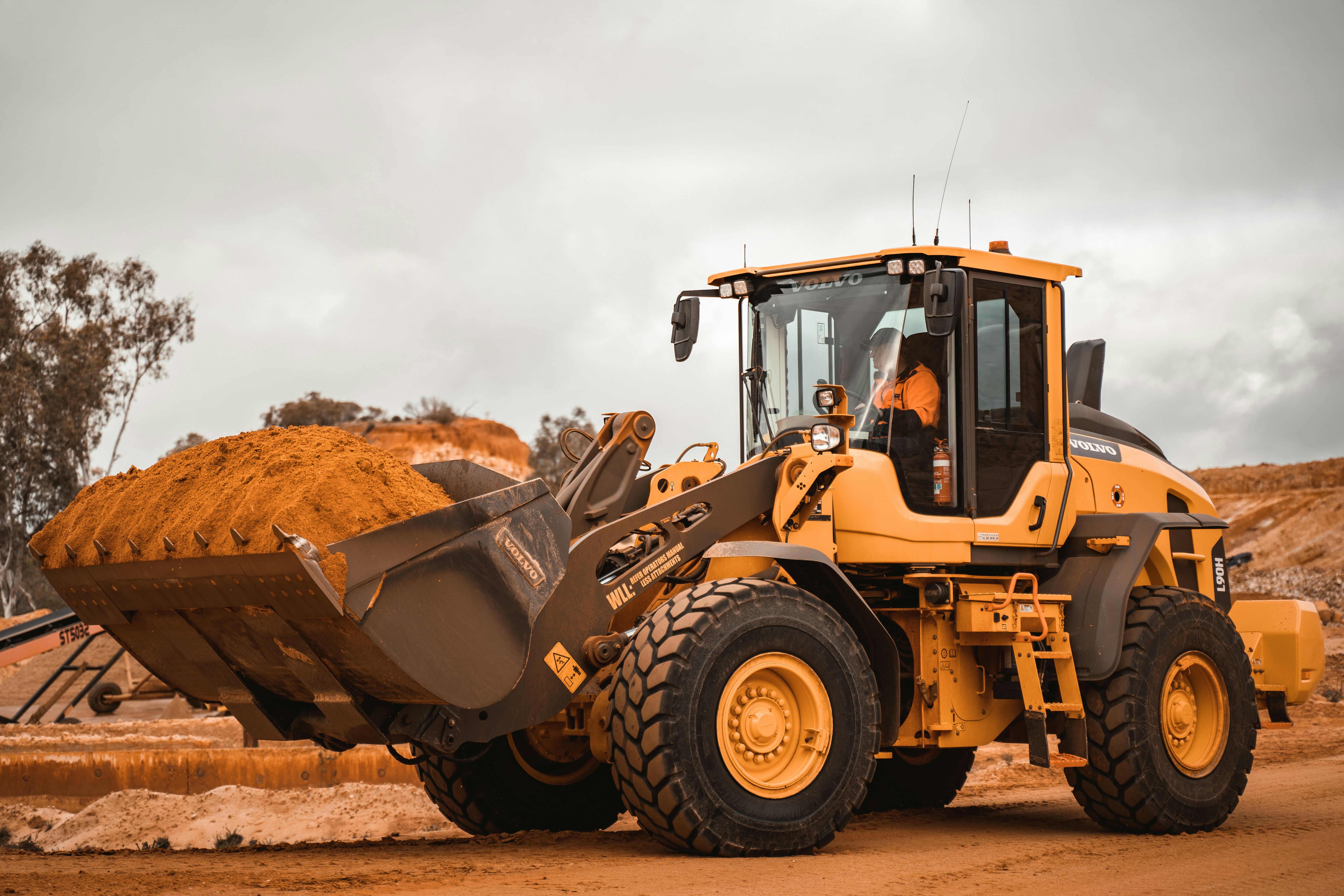 Heavy Loader Machine in Action